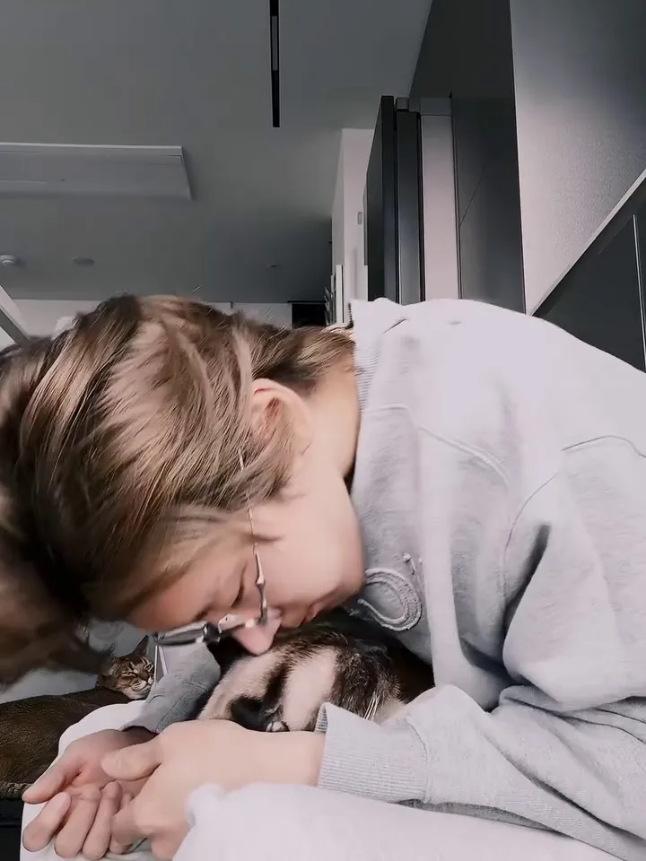 NCT, Ten, Instagram, WayV, SM Entertainment, Life update