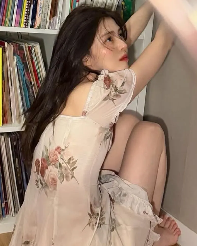 ฮันโซฮี ‘เกิดมาเพื่อเป็นคนบันเทิง’ โชว์ลุคเดรสชวนฝัน…หน้าสวยระดับโกงเกม