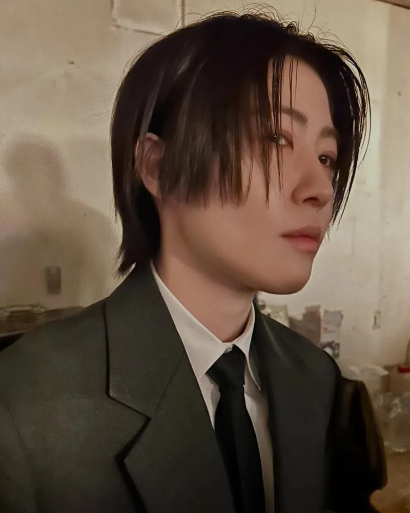 Shim Eun-kyung deslumbra con B cuts de 'Geonmulju' y su encanto andrógino: "Urge más tiempo en pantalla"