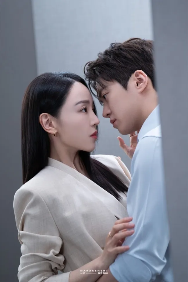 ชินฮเยซอน, tvN, อึนมิลฮันกัมซา, ซีรีส์, เมเนจเมนต์ซีซอน