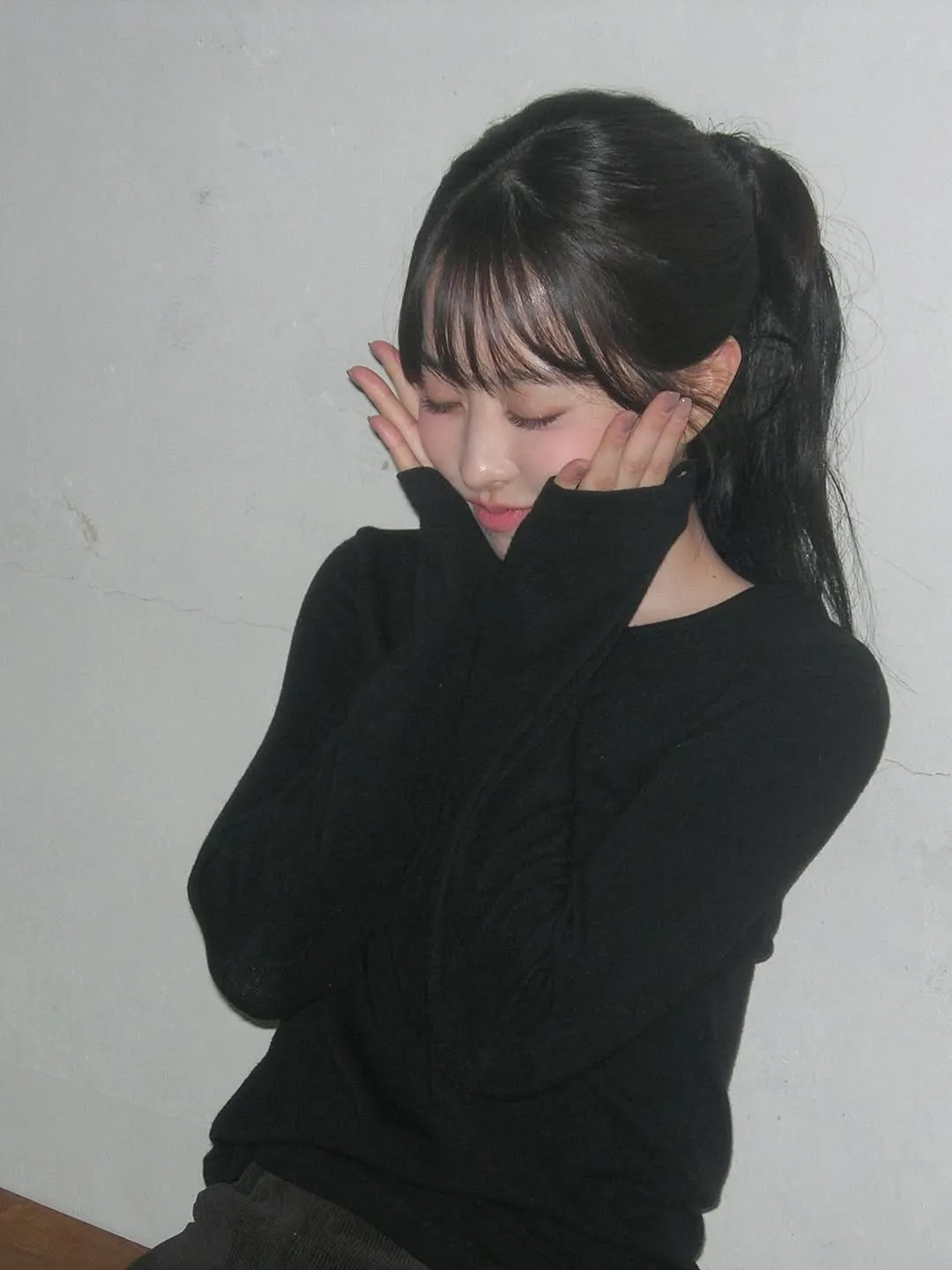 Park Bo-young, Instagram, Selfies, Baby-faced, Gold Land