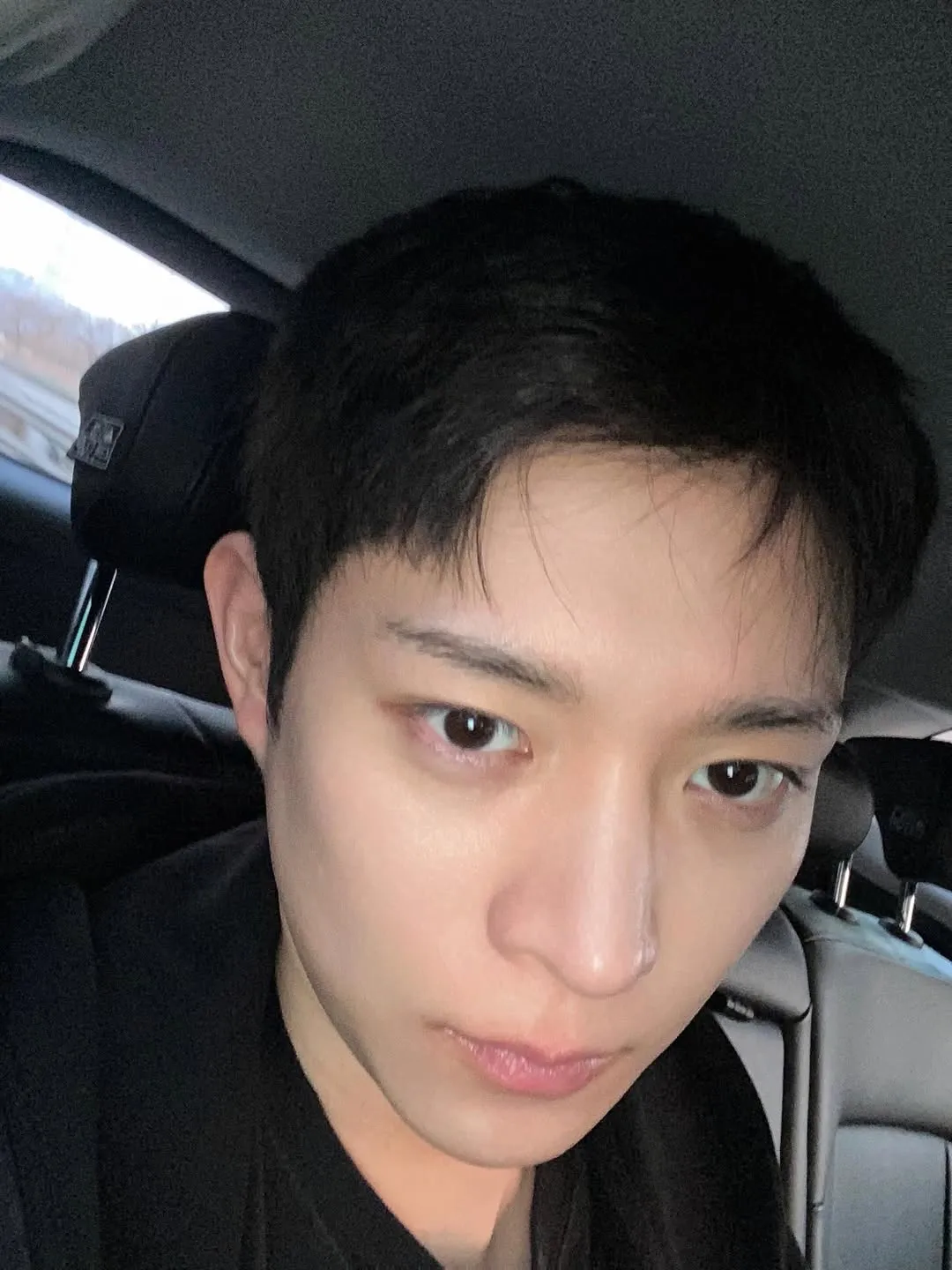 Kim Young Dae, military enlistment, buzz cut