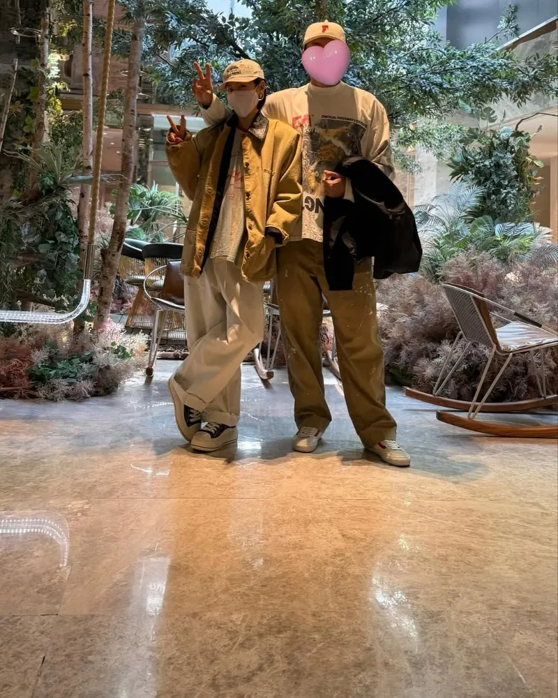 Hyun Bin’s Face Covered With ‘This’ — Son Ye-jin Shows Off Adorable Two-Shot Snapped By Her 3-Year-Old