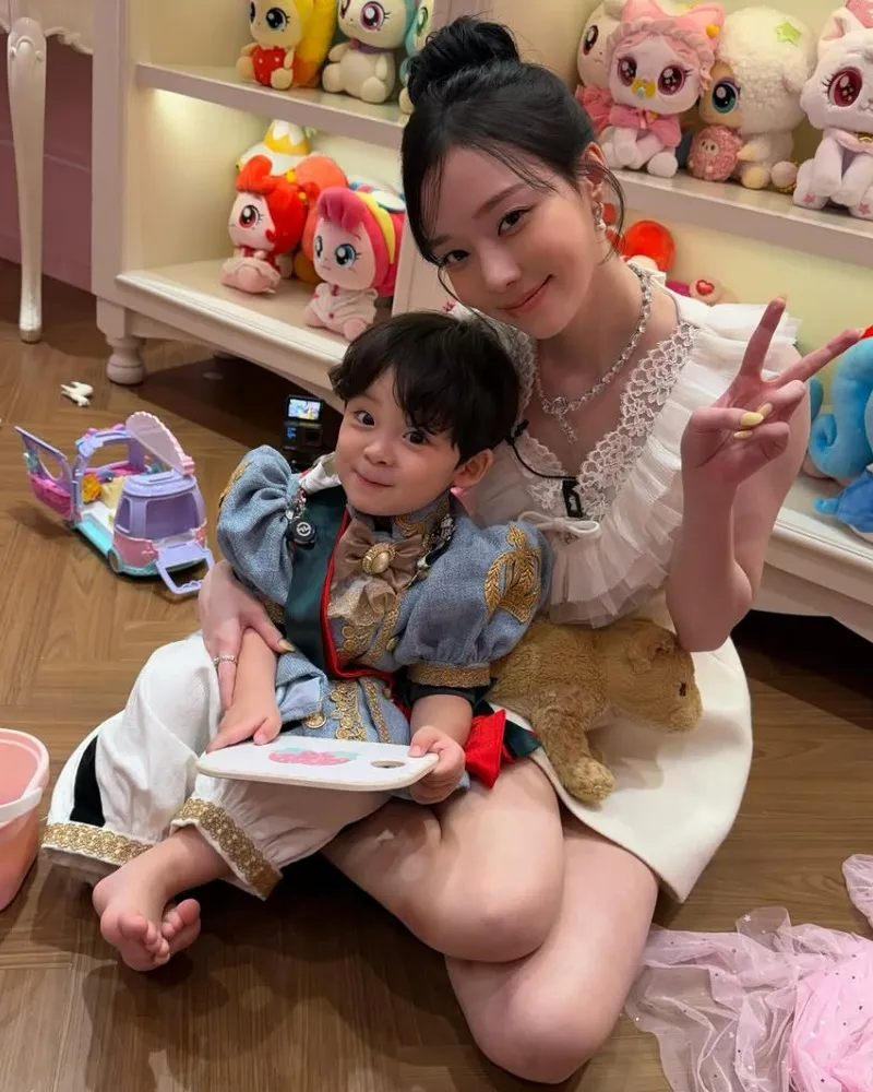 Aespa’s Winter Melts Hearts With Adorable Baby Photo — “A Cutie Next To A Cutie”