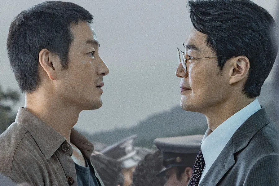 Park Hae-soo and Lee Hee-jun’s ‘scarecrow’ goes viral across Asia, lands Top 5 in five countries