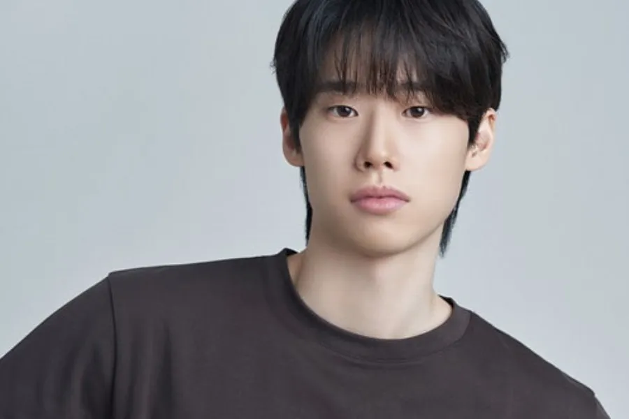Sósia de Kim Sung-cheol, Kim Min faz participação especial em ‘Goldland’ e exala presença arrebatadora
