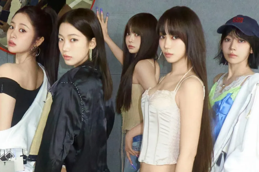LE SSERAFIM Sweep Hanteo and Circle Charts to No. 1 — 'PUREFLOW' Proves Its Power