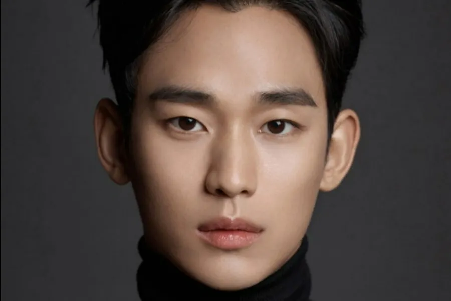 Kim Soo-hyun kembali beraktivitas setelah setahun kontroversi: syuting iklan di Filipina pada Juli