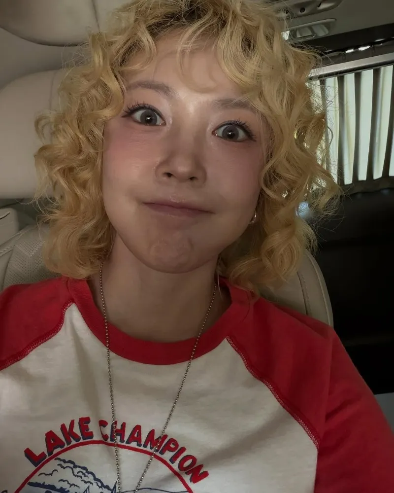 “ปีนี้สี่สิบจริงเหรอ?” โบอา พลิกโฉมผมหยิกสั้นสุดแหวกแนว