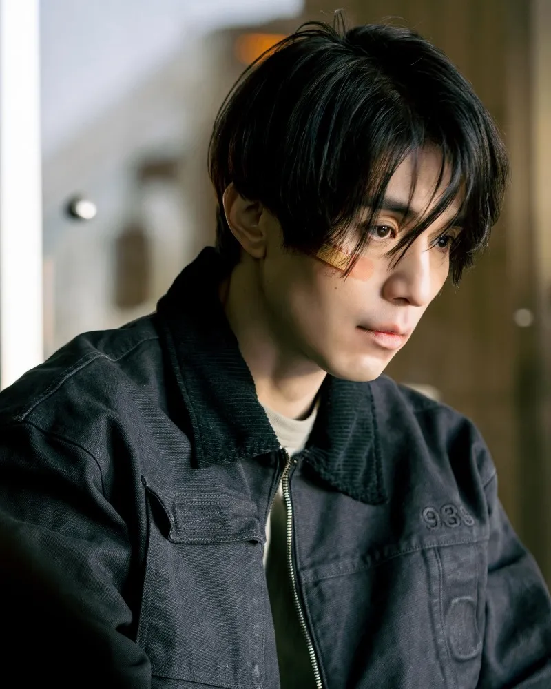 Lee Dong Wook, Lost In Thought, Urges Viewers To Catch Season 1 Live: "Time For A Rewatch"