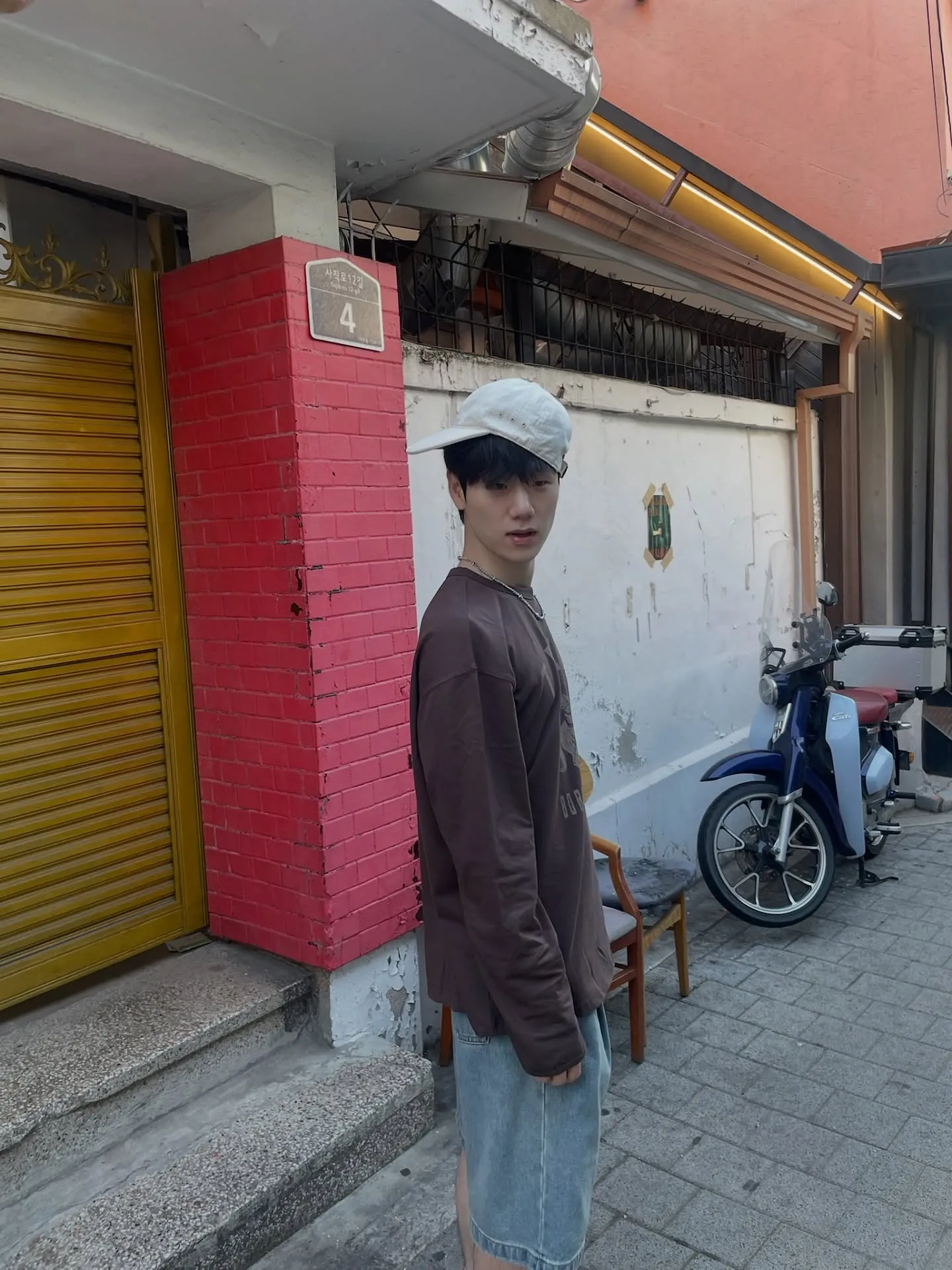 Potret keseharian Lee Bong-jun yang bikin ingin dijadikan suami… “Berbeda dari drama, ternyata imut”