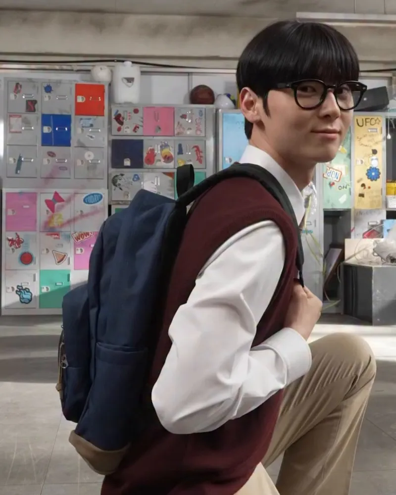 Hwang Min-hyun, 30, Shocks Fans With School-Uniform Tease: "I Want To Study Together"
