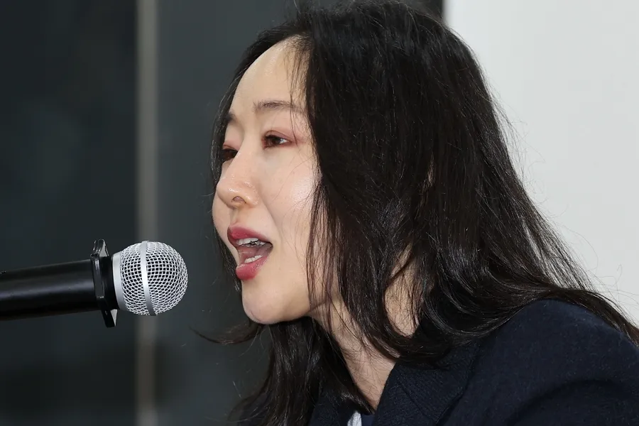 Min Hee-jin Says She’s Willing to Give Up ₩25.6 Billion if HYBE Ends All Lawsuits