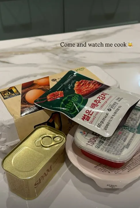 リサ, インスタグラム, 料理, キムチ, 韓国料理, ハム, 卵