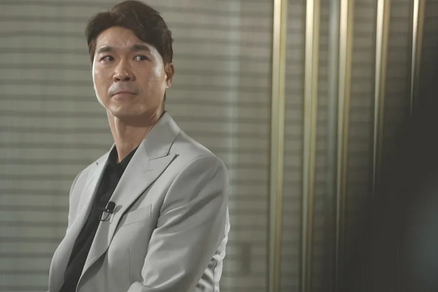 A pesar de la emotiva declaración final... el hermano mayor de Park Soo-hong, acusado de malversar 6.2 millones de won, recibe una pena de prisión en el segundo juicio