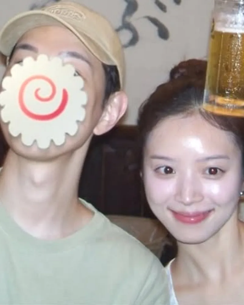 “Su cara es de mariscos”… Kim Ji-young sorprende al revelar su relación y arranca su ‘Luvstagram’