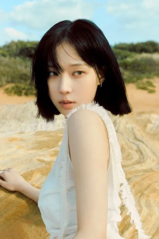 Taemin, Noze, Winter, Jungwon, Kazuha, Jennie, SHINee, aespa, Lee Ja‑wook, Karina, K-pop