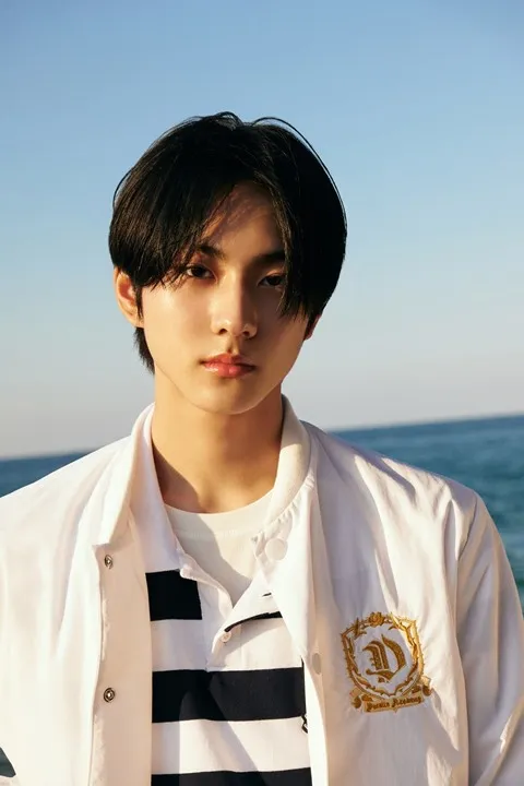 Taemin, Noze, Winter, Jungwon, Kazuha, Jennie, SHINee, aespa, Lee Ja‑wook, Karina, K-pop