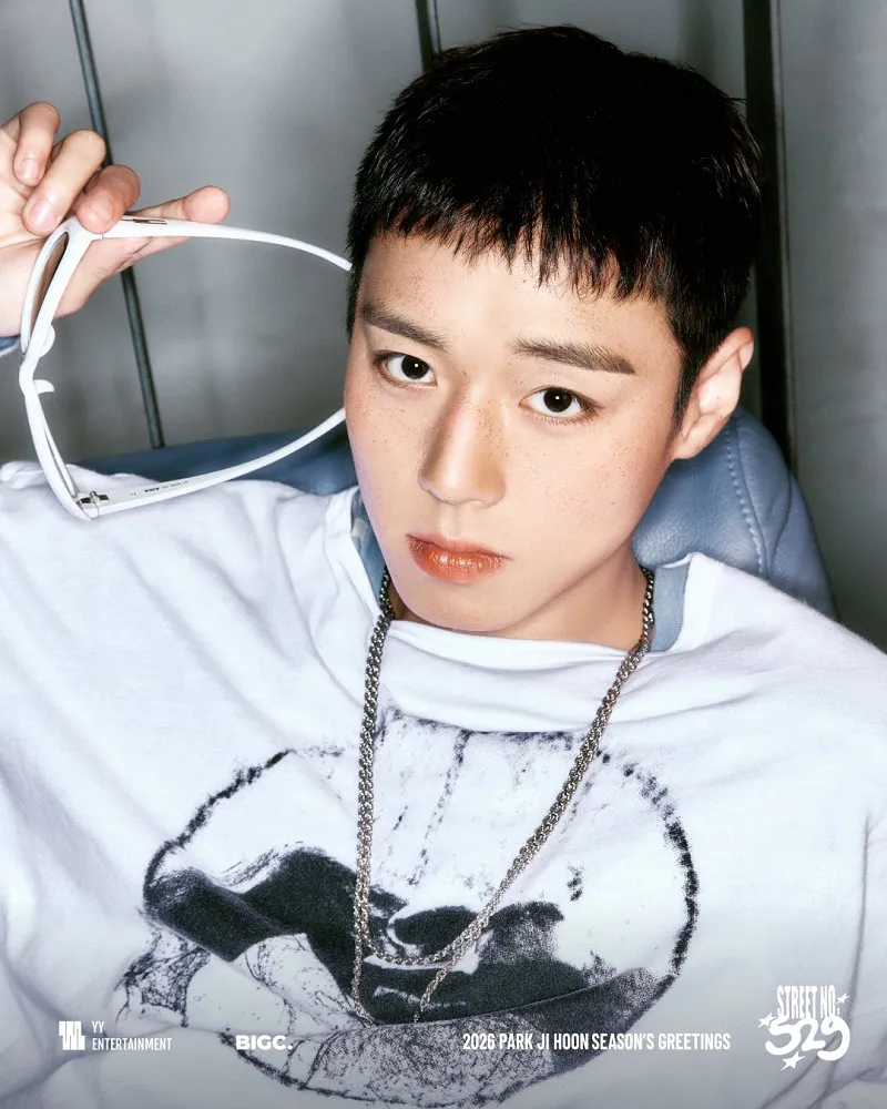 박지훈, 시즌그리팅, 짧은머리, 약한영웅, 워너원, 취사병 전설이 되다