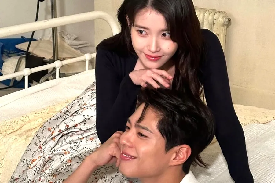 『おつかれさま』"エスン×グァンシク"カップル、パク・ボゴム×アイユーが『今年のタレント』でワンツー