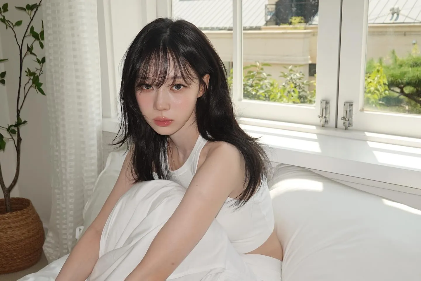 Year-End Review, K-Pop, Idols, K-Pop: Demon Hunters, Rosé, BLACKPINK, Billboard, CORTIS, ALLDAY Project, Hwang Minhyun, Jungkook, Winter, Dating rumors, Doyoung, Jungwoo, Woozi, Hoshi, Wonwoo, Military hiatus, Taeyong