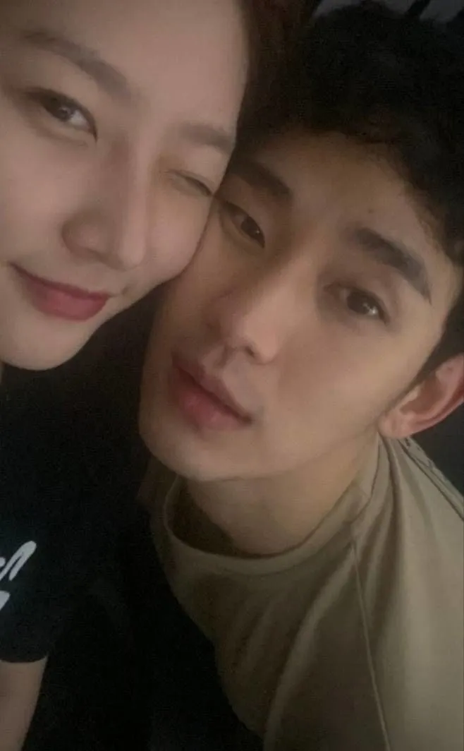 김새론, 넉오프, 1인기획사, 미등록, 성시경, 옥주현, 강도원, 조진웅, 연예계, 은퇴, 박나래, 샤이니, 키, 주사이모, 연말결산, 방송