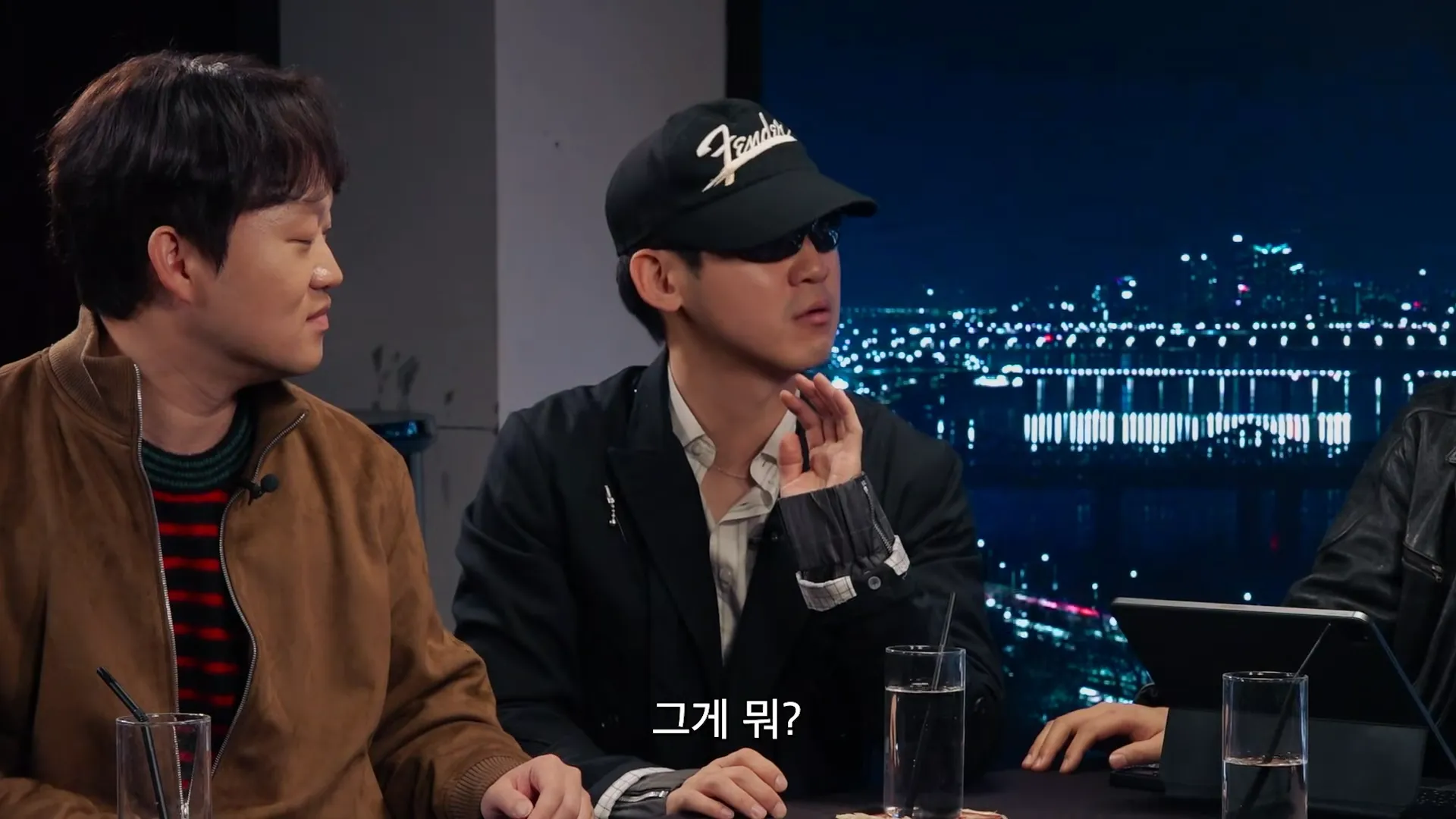 ピシク大学, キム・ミンス, 白黒スプーン ～料理階級戦争～ シーズン2, ベイビー猛獣, デート, 関心, 電話番号