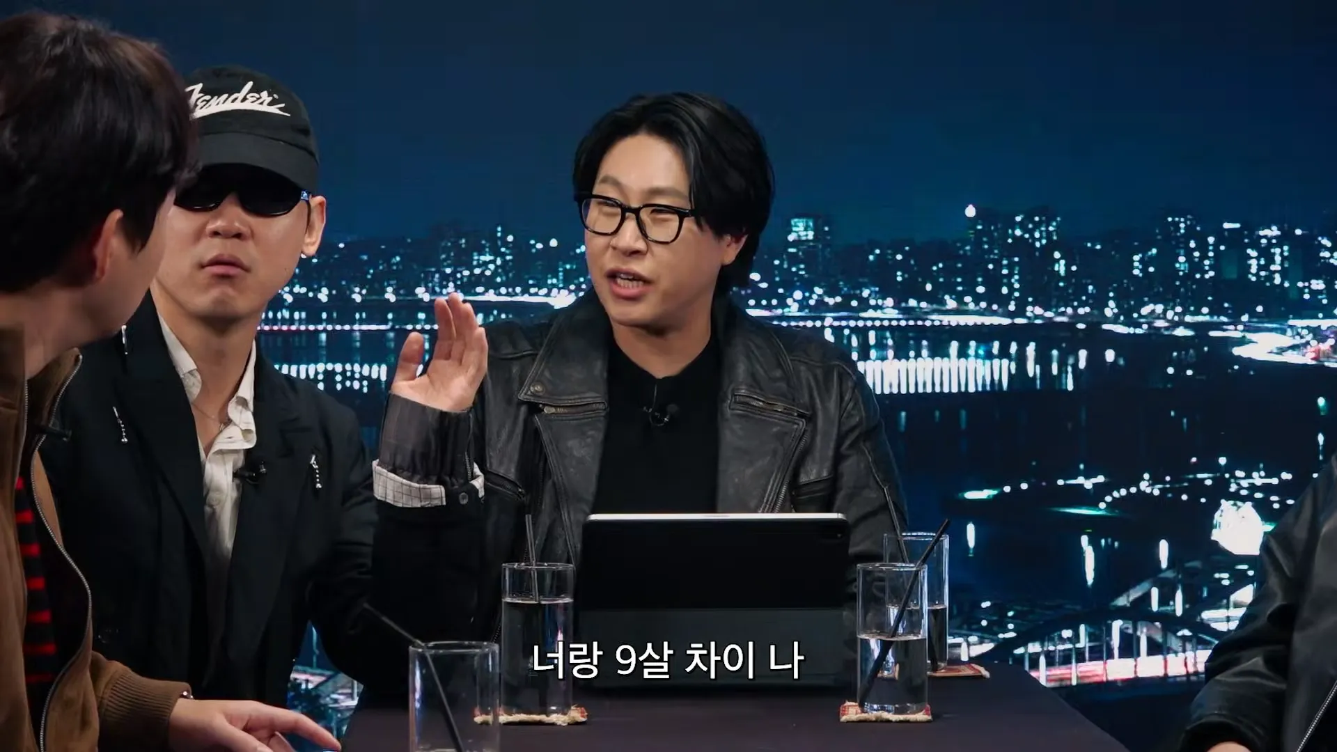 ピシク大学, キム・ミンス, 白黒スプーン ～料理階級戦争～ シーズン2, ベイビー猛獣, デート, 関心, 電話番号