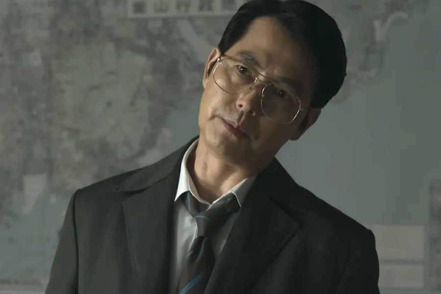 Agency Denies Claims After Identical “Mom Café” Praise Posts About Jung Woo-sung Raise Questions