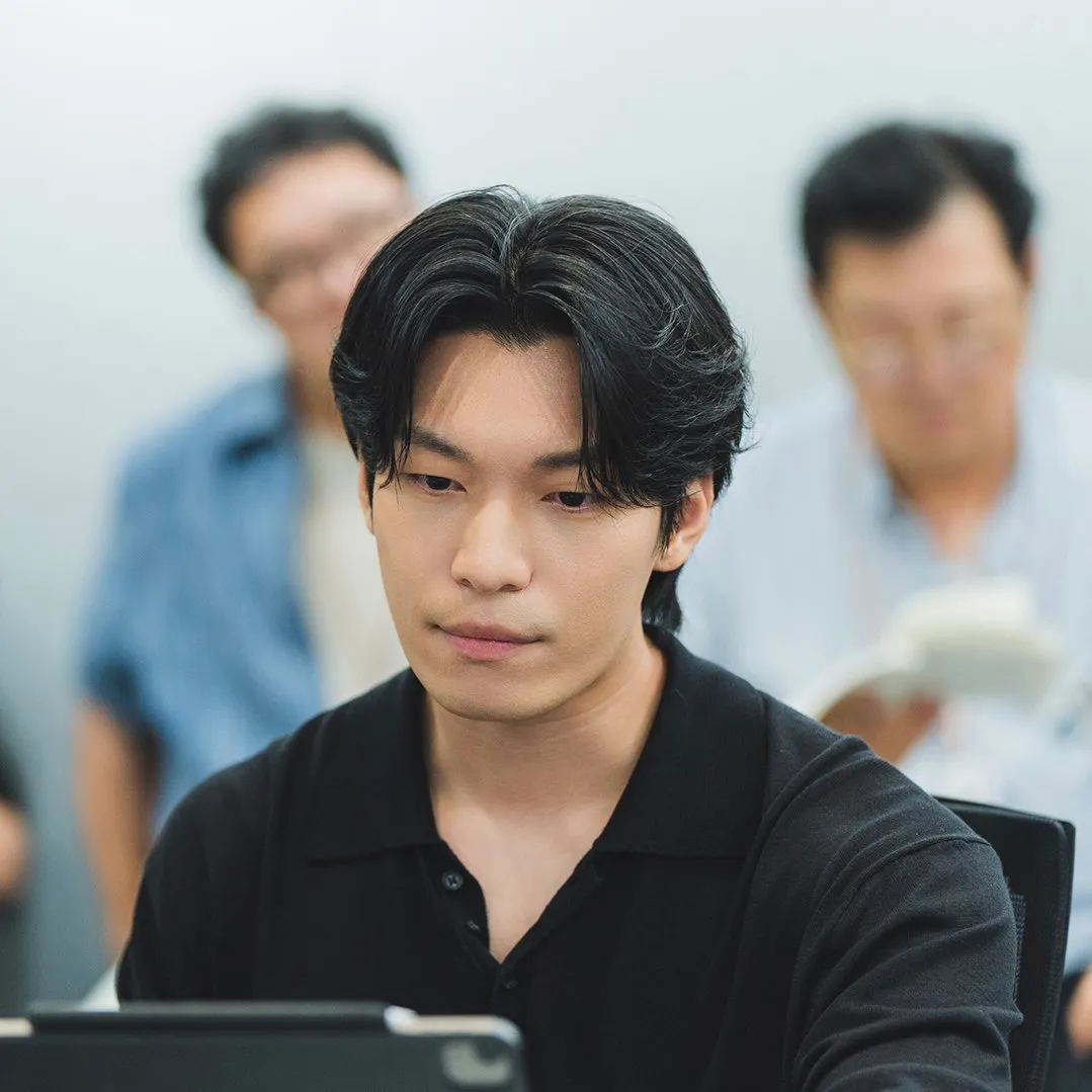 Sirena, Park Min-young, Romance, Lectura de guion, tvN, Drama de lunes y martes, Romance thriller