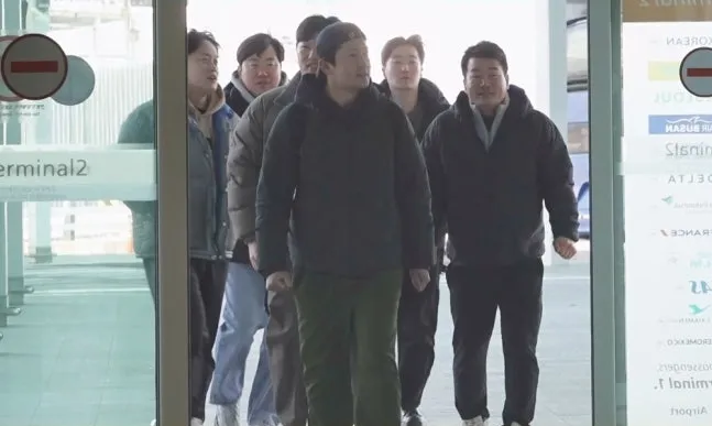 Kim Dae-ho, Vivo solo, viaje, primos, aeropuerto, memoria, recuerdos