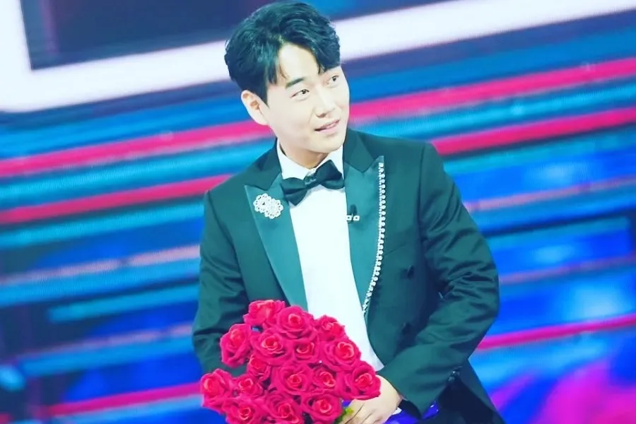 "Why invite a singer with a school bullying scandal?" Hwang Young-woong's comeback stage gets overturned in just one day