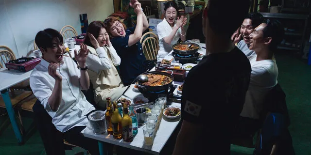 películas que se estrenan en febrero, El hombre que vive con el rey, Dongchang: La última cena, Stray Kids concierto en cines, Las flores de Shanghai, HUMINT, Number One, 5 centímetros por segundo, 28 años después: El templo de huesos, App que invoca fantasmas: Yeong, Nezha 2, Cada día somos