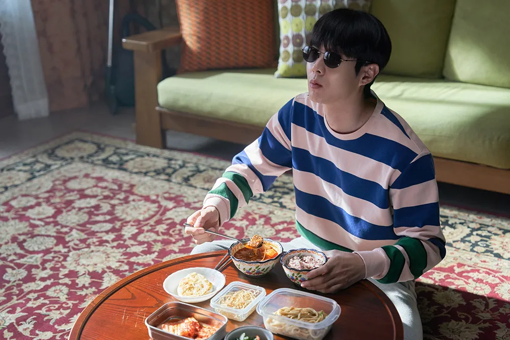 películas que se estrenan en febrero, El hombre que vive con el rey, Dongchang: La última cena, Stray Kids concierto en cines, Las flores de Shanghai, HUMINT, Number One, 5 centímetros por segundo, 28 años después: El templo de huesos, App que invoca fantasmas: Yeong, Nezha 2, Cada día somos