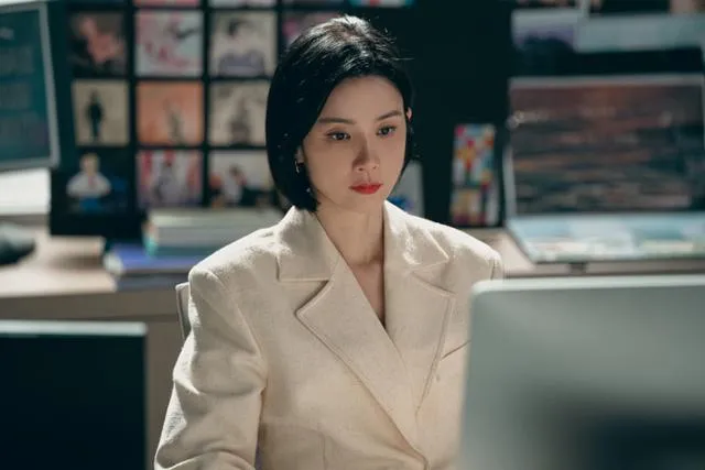 เลี่ยงภาษี, ชา อึนอู, คิม ซอนโฮ, Squad 38, Tracer, Agency