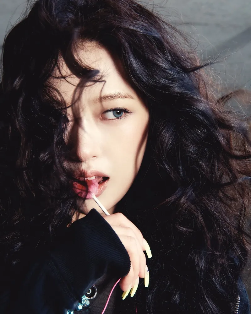 아이브, 콘셉트 포토, 뱅뱅, 리바이브 플러스, 선공개곡, 정규 2집