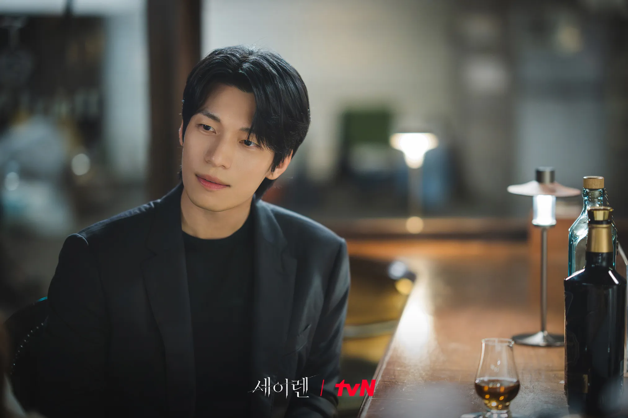 Wi Ha-joon, Seiren, Aksi, Romansa, Drama, tvN, Park Min-young