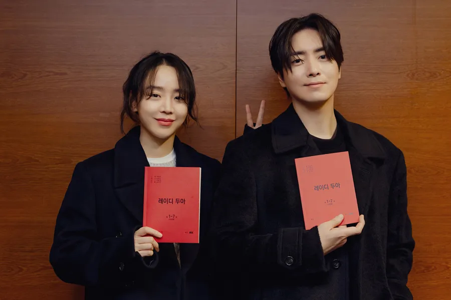 '레이디 두아' 이준혁, 신혜선과 8년 만의 재회…"안심이 됐다"