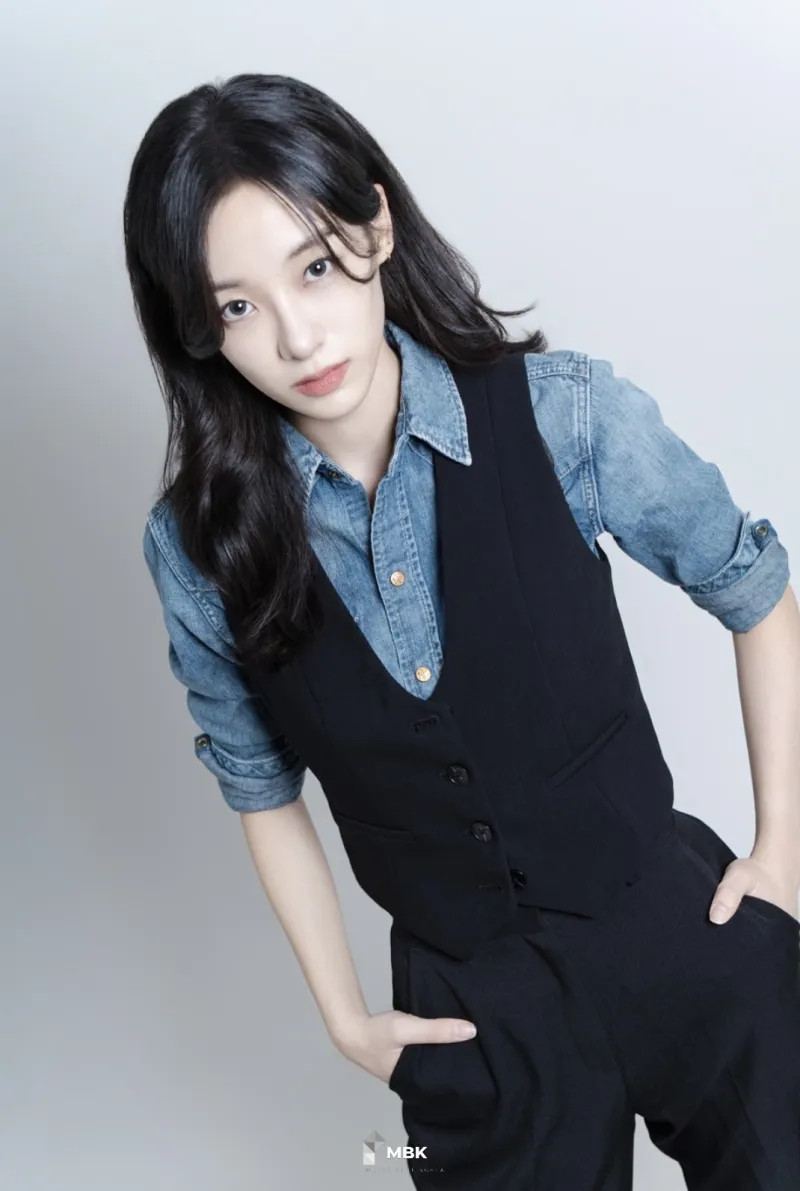 梁耀燮, 請夏, 李珍率, 全智佑, KARD, 黃旼炫