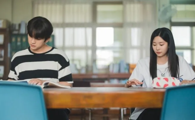 Park Jinyoung, Kim Minju, Shining, primeiro amor, drama, JTBC, série de sexta-feira