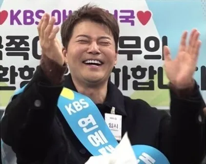 Jeon Hyun-moo, Boss in the Mirror, Departamento de Apresentadores, KBS, Daesang, Prêmio de Entretenimento da KBS, demissão