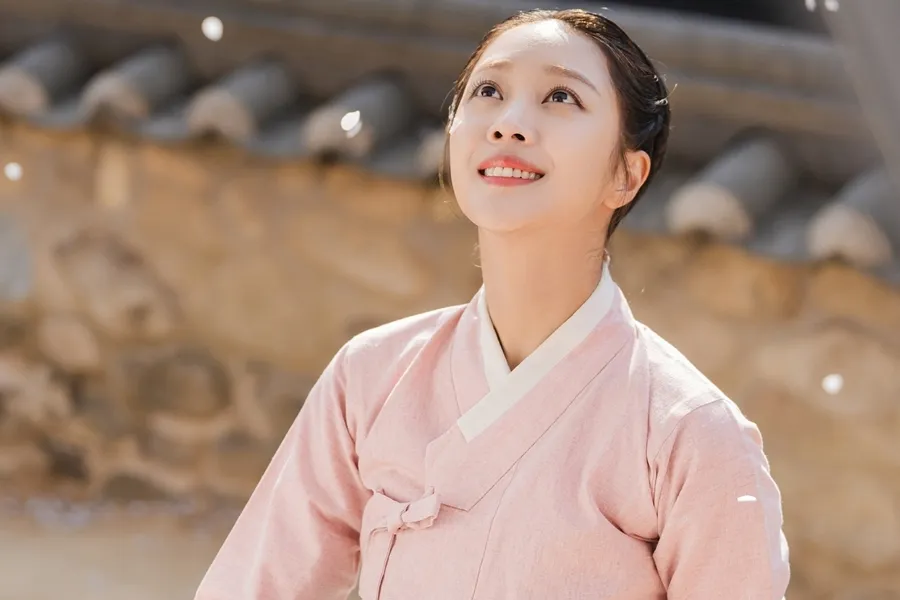 A dos años de su boda, Jo Bo-ah da a luz a su primer hijo