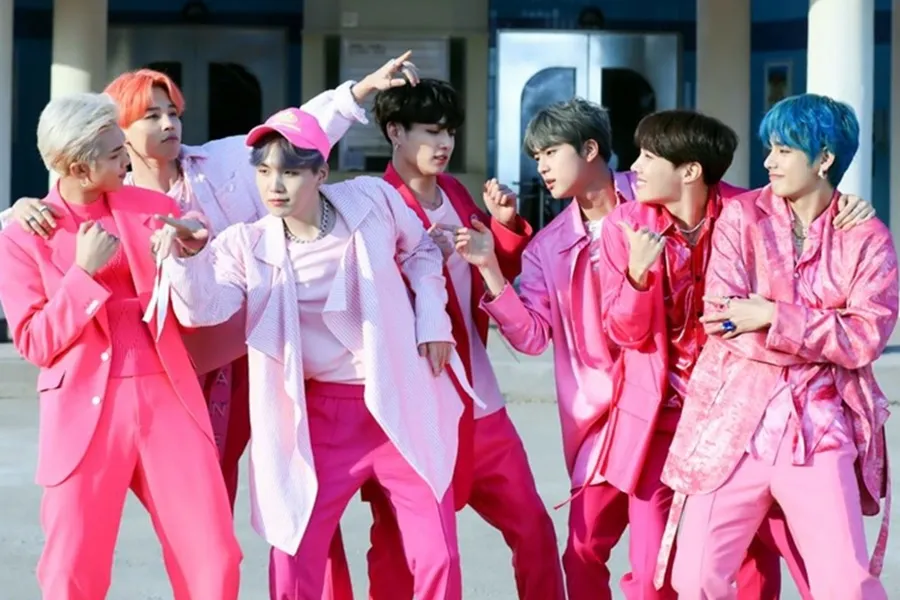 BTS 광화문 무료 공연, 오늘(23일) '이 시간' 예매 피켓팅 시작