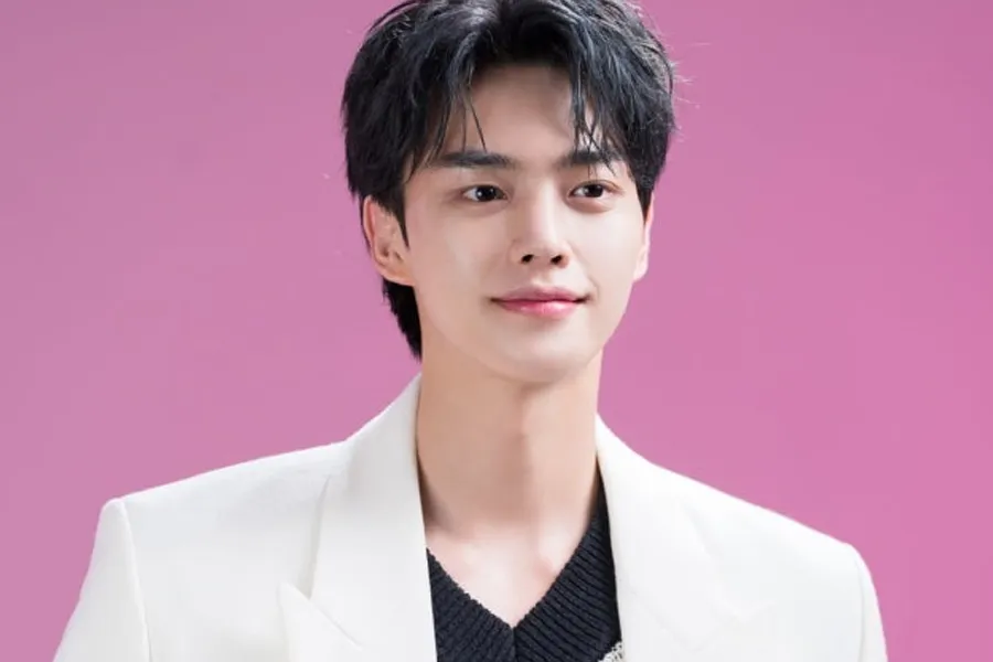 ‘ปรมาจารย์โรแมนซ์’ ซงคัง ถูกลือร่วมแสดง ‘ฮายัน สแกนดัล’…“ผลงานที่อยู่ระหว่างพิจารณา”