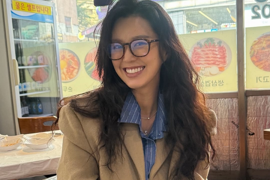 '삼일절' 전날 올린 일본 브이로그→비난에 고개 숙인 지소연