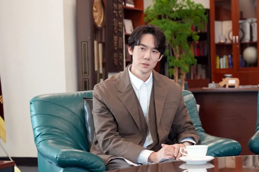 Yoo Yeon-seok, Universidade Sejong, Cinema e Artes, Professor convidado, SBS, Shin-i-rang: Escritório de Advocacia, Drama