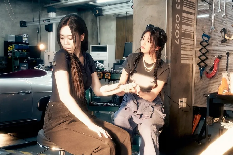 『地球娯楽室』の絆が光った…アン・ユジン、イ・ヨンジの「ROBOT」MVを援護