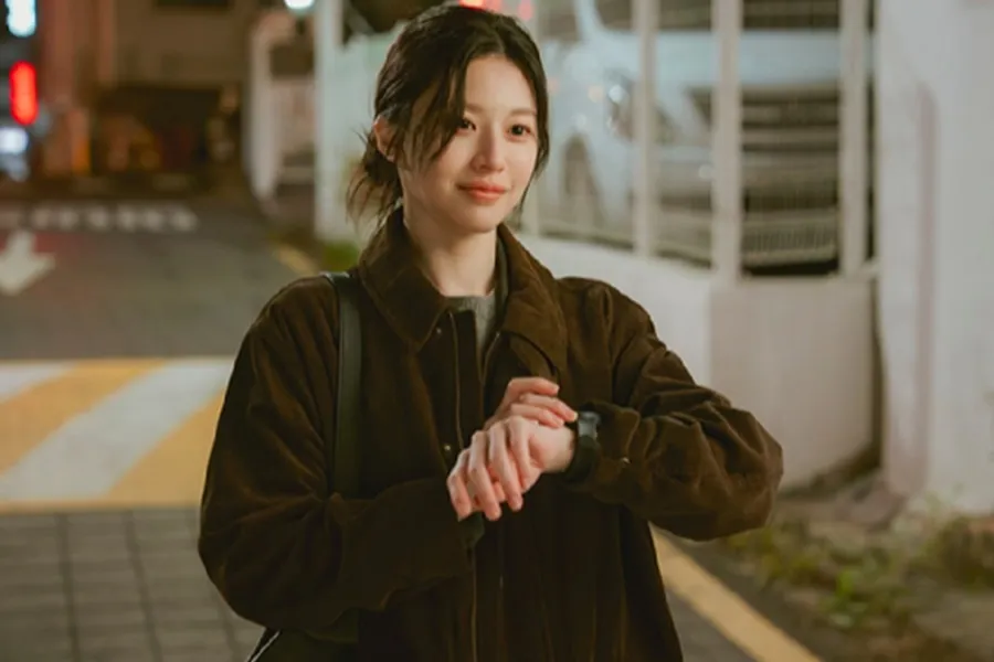 コ・ユンジョンが「オノPD」に変身、『誰もが自分の無価値さと戦っている』初スチール公開