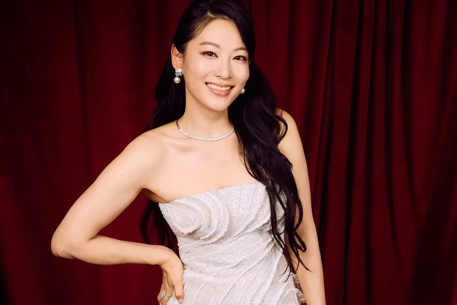 'Las guerreras K-pop': Arden Cho triunfa en los 'Unforgettable Gala Awards'