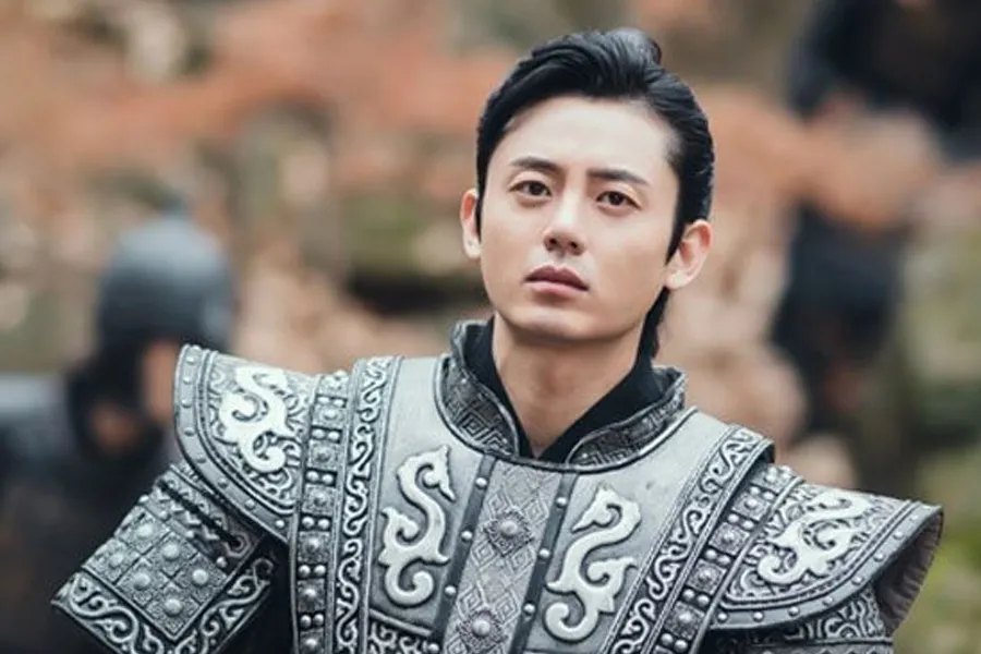 Lee Ji-hoon Linked to ‘Munmu of Silla’ Casting With Jang Hyuk and Lee Hyun-wook